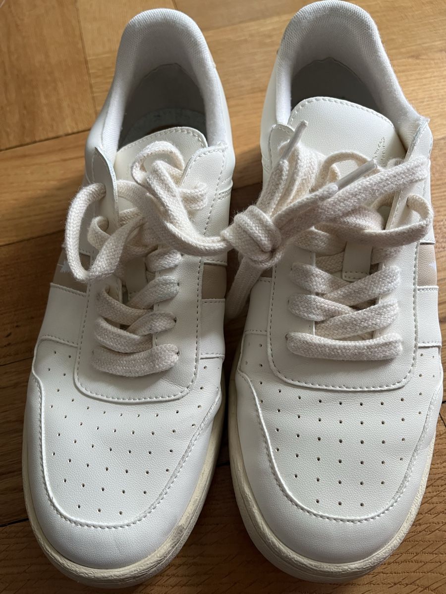 Nikin Damenschuhe: Nikin white trainers, size 39 - Stylish & Comfy! – Gebraucht aus Lausanne von Danash 1