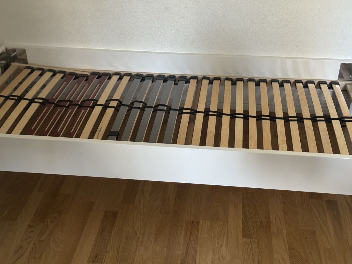 Betten: 2 Bett mit Matratze Pfister – Neu (gemäss Beschreibung) aus Wabern von moh_s5m8