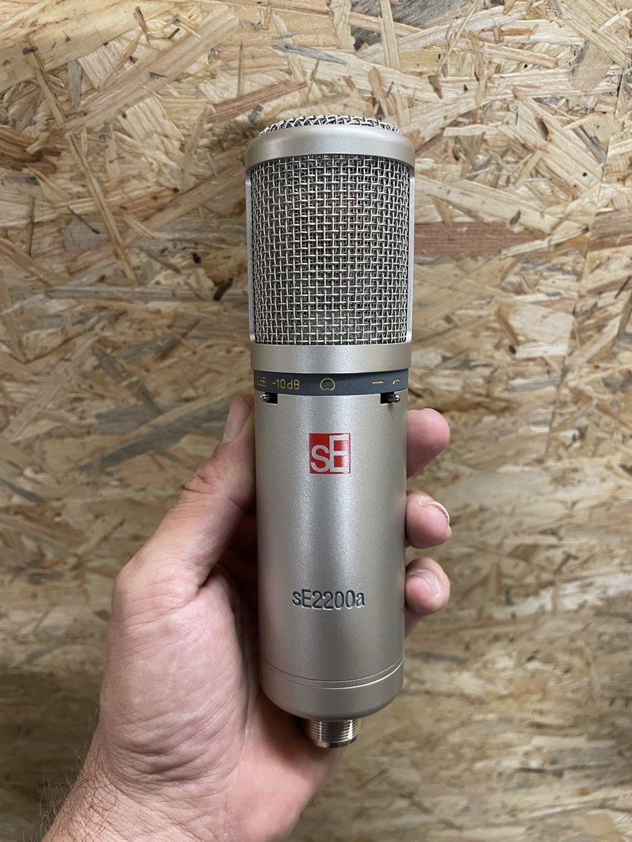 Microfoni: sE Electronics 2200a Mikrofon und Reflexion Filter Pro – Usato da Wiesendangen venduto da s_n_fcg8 2