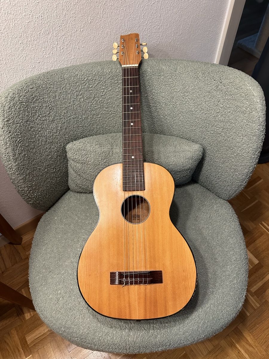 Strumenti musicali: Brüko, Kindergitarre  – Usato da Interlaken venduto da Stefano017 1