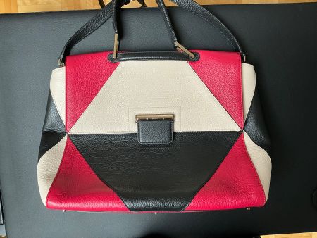 Große Furla Handtasche in schwarz-rosa-puder