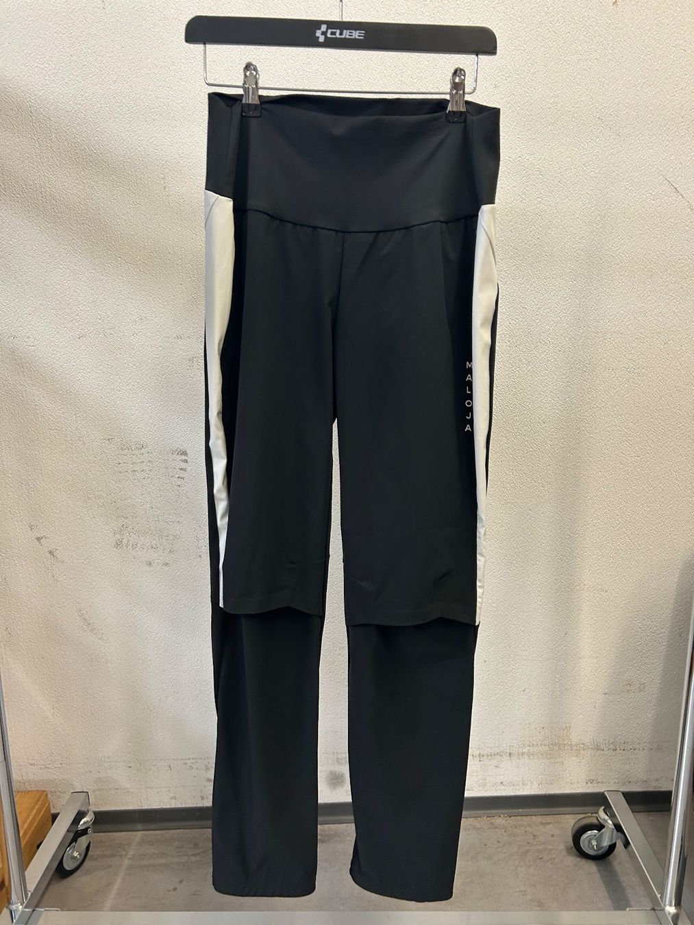 Maloja Pantaloni: Langlaufhose Maloja – Nuovo (secondo la descrizione) da Chur venduto da zue_m8ck