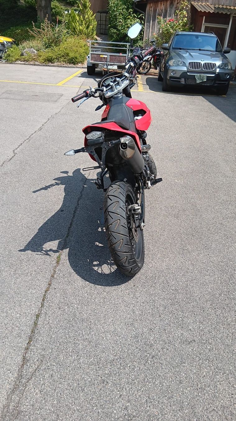 Malaguti Route: Malaguti XSM 125 – D'occasion à winterthur par Funbikes 1