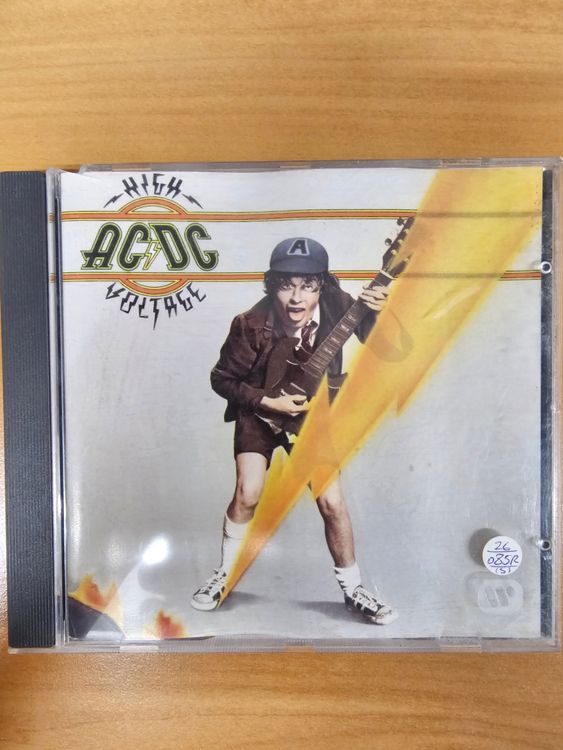 CD - AC/DC – High Voltage | Kaufen auf Ricardo