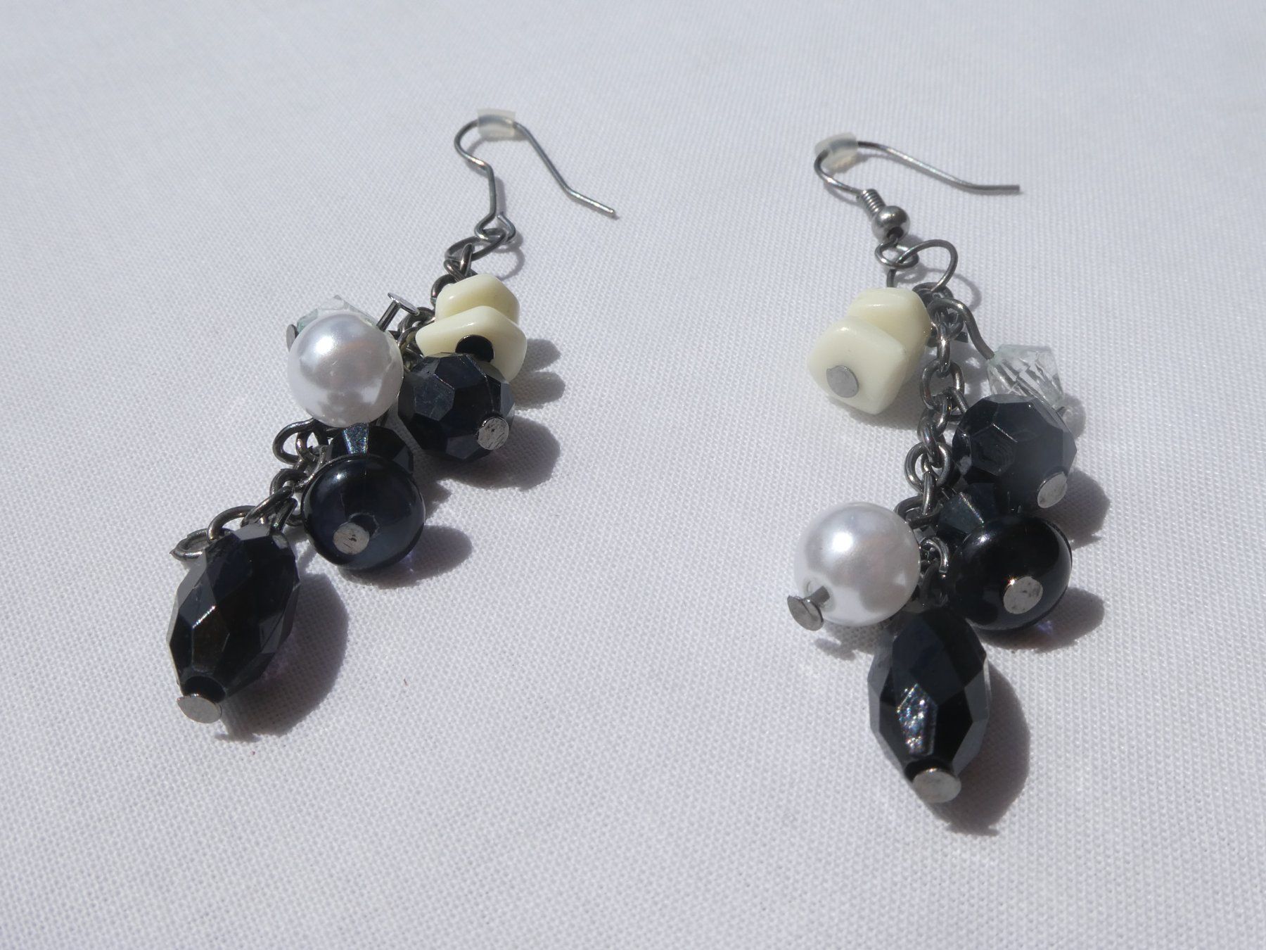 Orecchini pendenti & Orecchini a lobo: Vintage Ohrhänger, Modeschmuck – Usato da Gattikon venduto da kaandooh