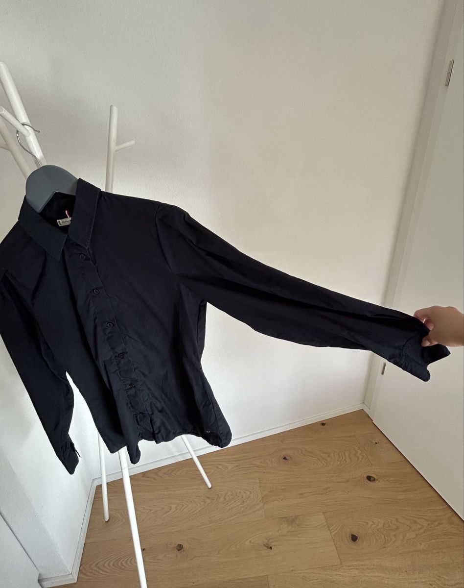 Tommy Hilfiger Camicette: Thommy Hilfiger cinched navy shirt – Nuovo (secondo la descrizione) da Matran venduto da brs_d9h2 2