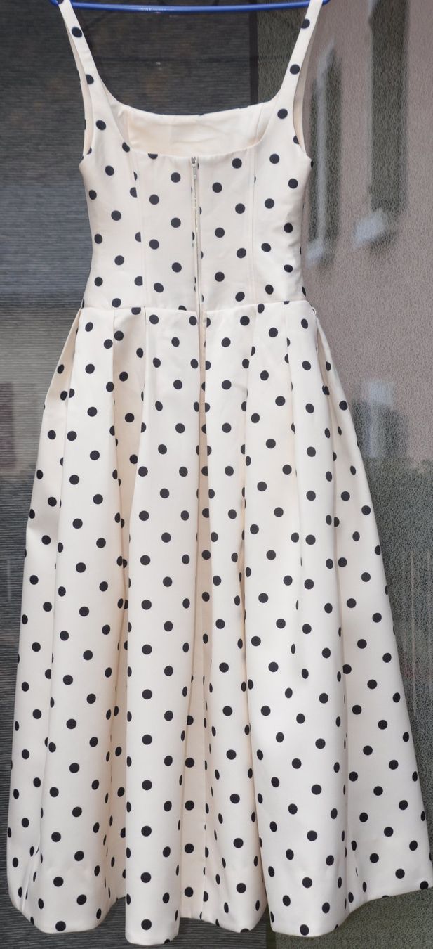 Vestiti: Huong Kleid / robe – Usato da Collonges venduto da arashee 5