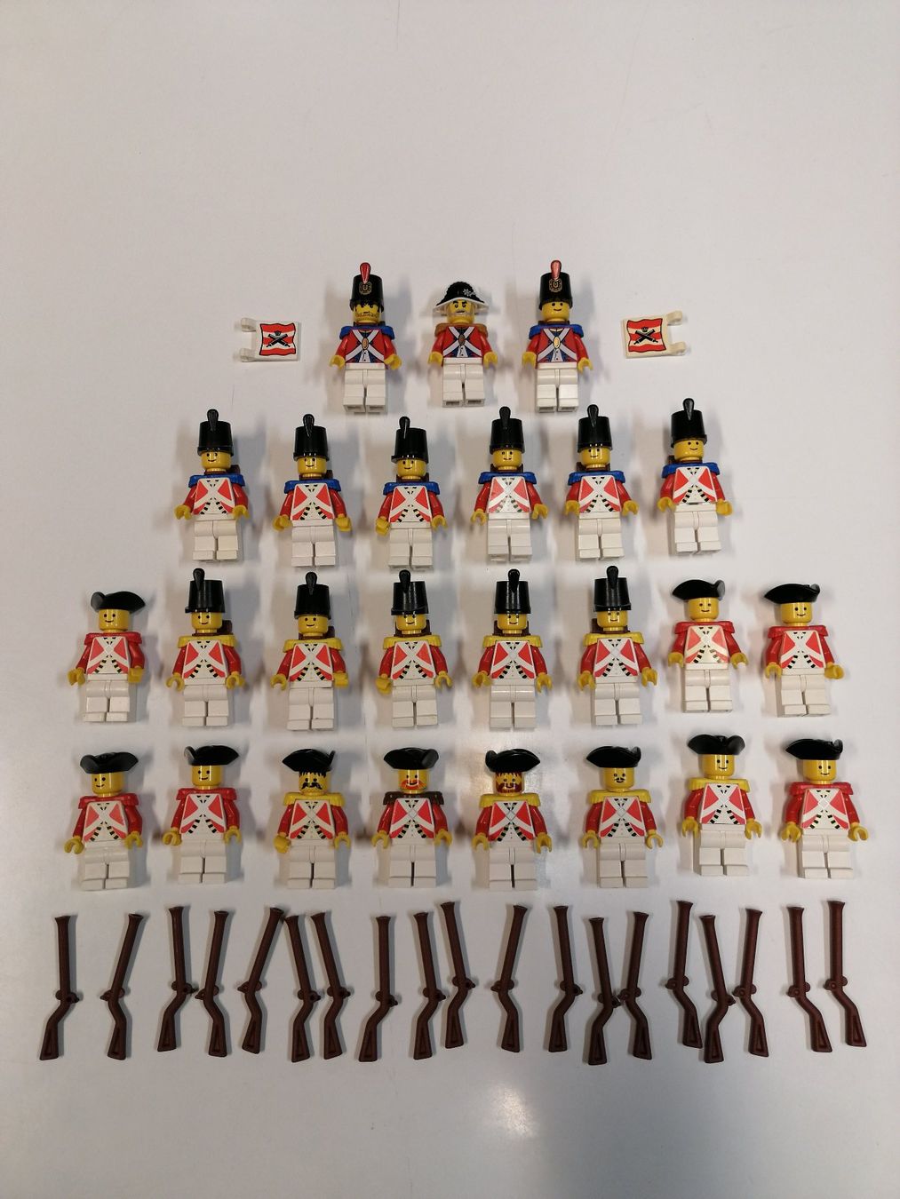 Lego Giocattoli: Lego Soldaten Rotröcke – Usato da Sils im Domleschg venduto da AMAG_AUDI_ZH