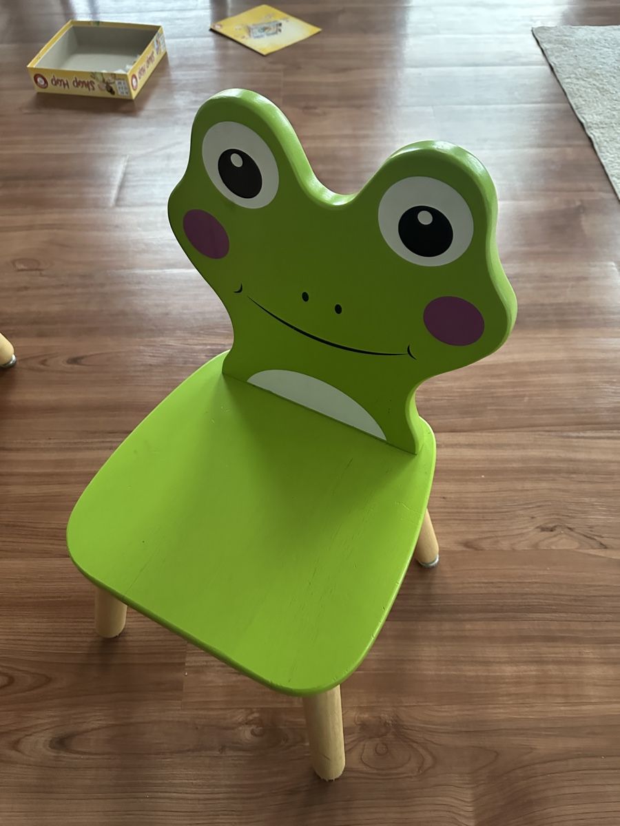 Micasa Set di tavolo e panche: Micasa Kinderstuhl & Tisch Set – Usato da Schindellegi venduto da kim_n6kq 1