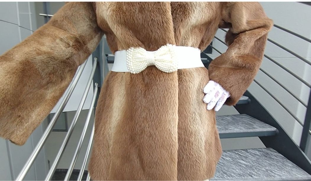 Giacche: wunderschöne hochwertige Pelzjacke – Usato da Zuzwil SG venduto da BeyondBelief_ 1