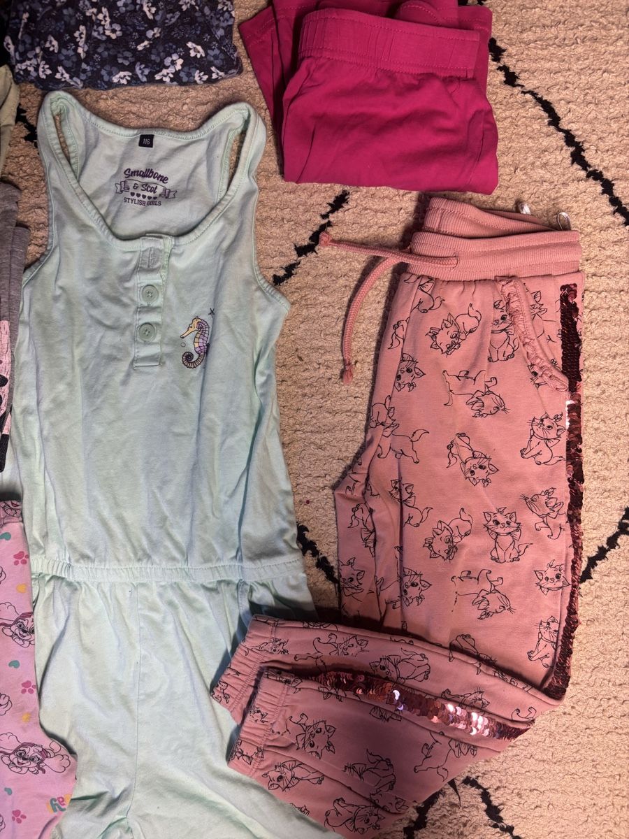 H&M Lotti & Set di vestiti: Mädchen Kleider Set Grösse 110/116 gut erhalten – Usato da Netstal venduto da ali_x5fx 1