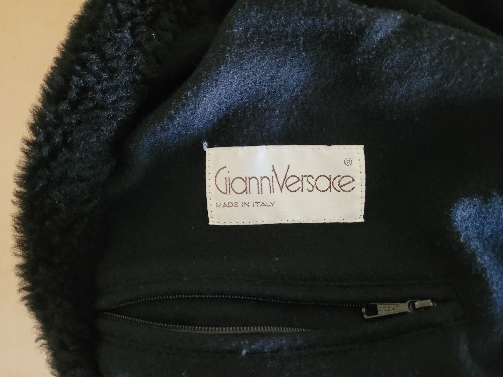 Versace Cappotti: Ledermantel Gianni Versace – Usato da Zofingen venduto da Silverymoon74 1