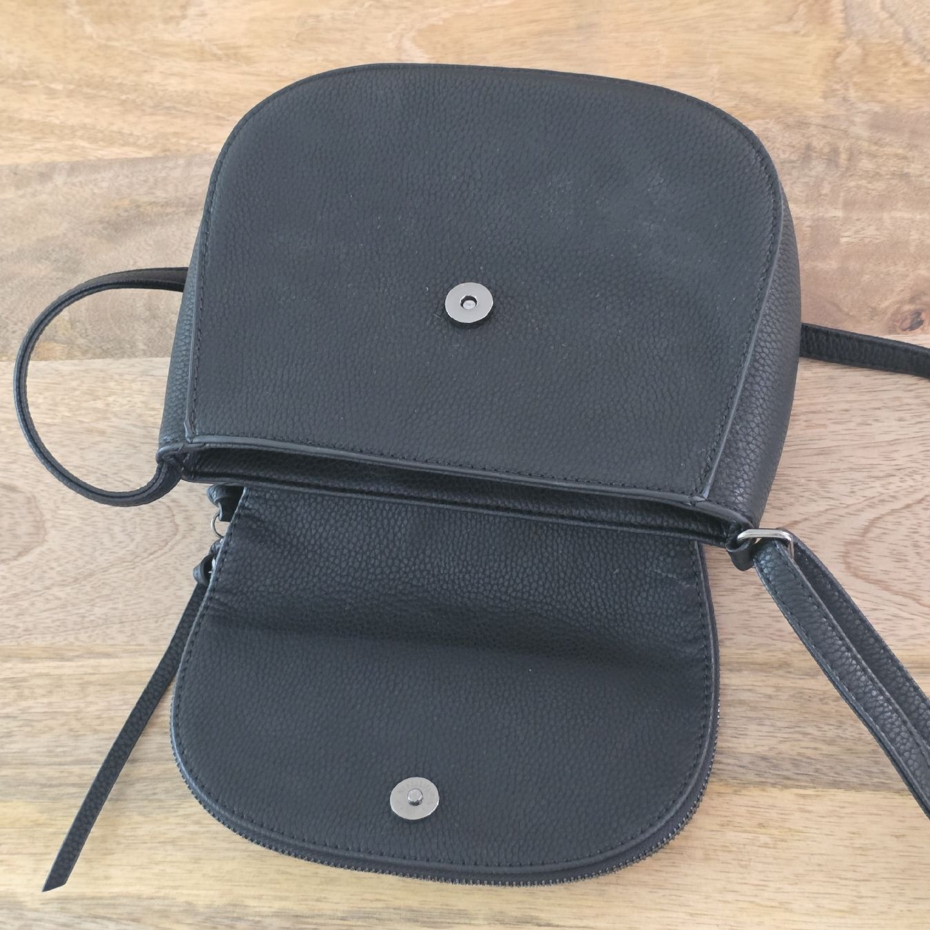 Borse da donna: Wunderschöne  Damen Tasche schwarz Blumenmuster Neu – Nuovo (secondo la descrizione) da Rheinsulz venduto da Gilea 3