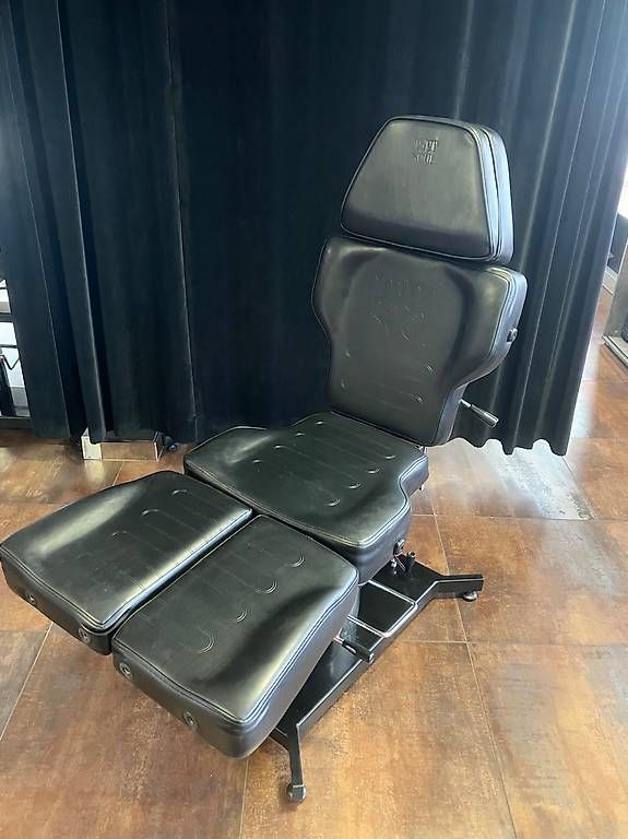 Poltrone: Fauteuil Tattoo Tatsoul – Usato da Sembrancher venduto da exp_nl5t 3