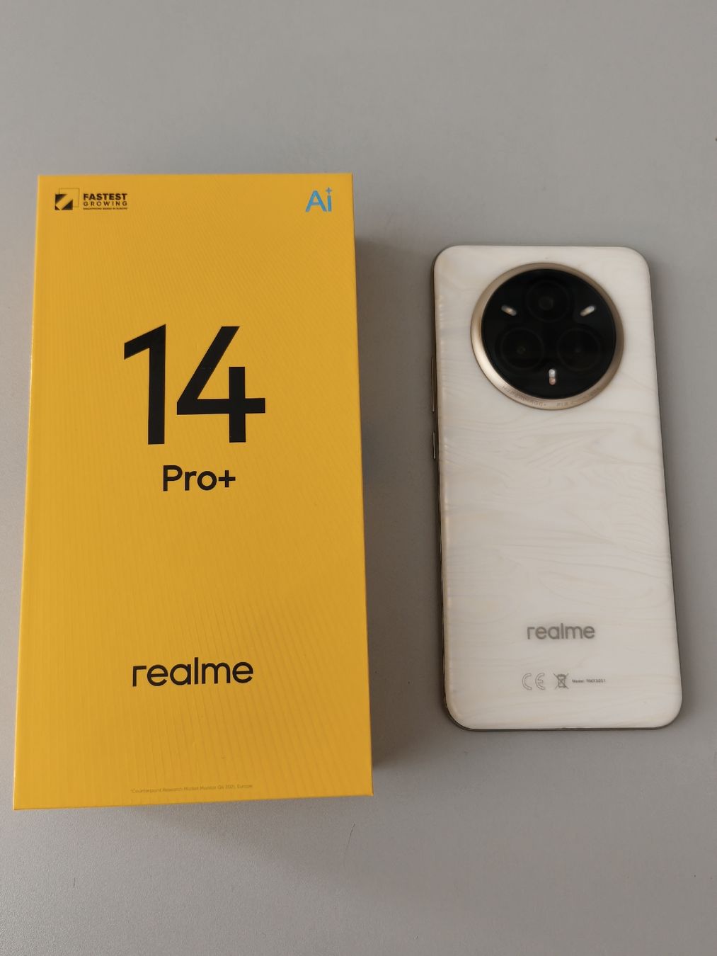 Realme Handys / Smartphones: Realme 14 Pro+ weiss 512GB – Gebraucht aus Sargans von Naera1208 4