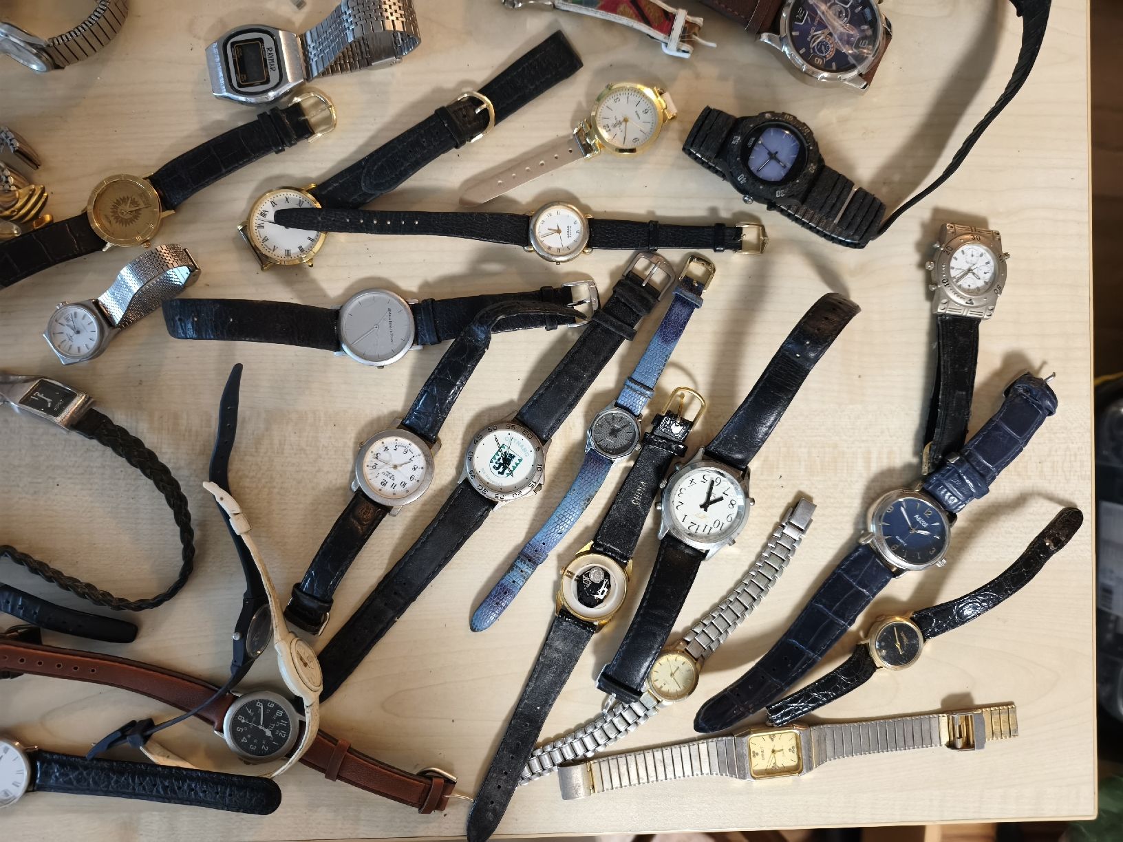 Uhren: Armbanduhr lot – Gebraucht aus Kreuzlingen von dad_9x7b