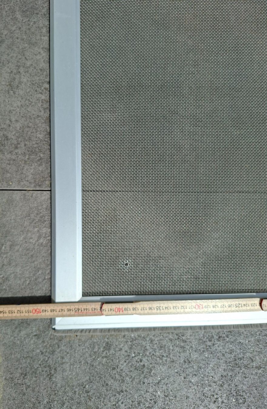 Gitter & Roste: Lichtschachtabdeckung mit Wandanschluss – Gebraucht aus Seengen von Ombre03 1