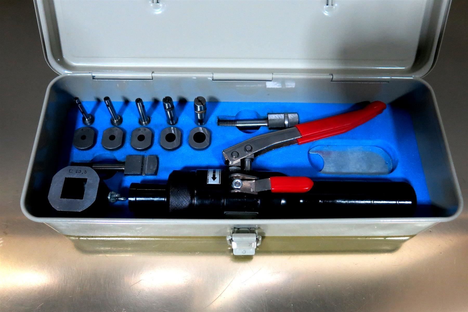 Tutti gli attrezzi: Häwa Powerman Mini Ausklinkwerkzeug – Usato da Laufenburg venduto da Sirluger
