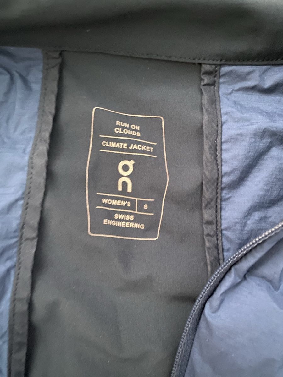 Jacken: On Running Jacke, Gr. S – Gebraucht aus Buchrain von akj48 4
