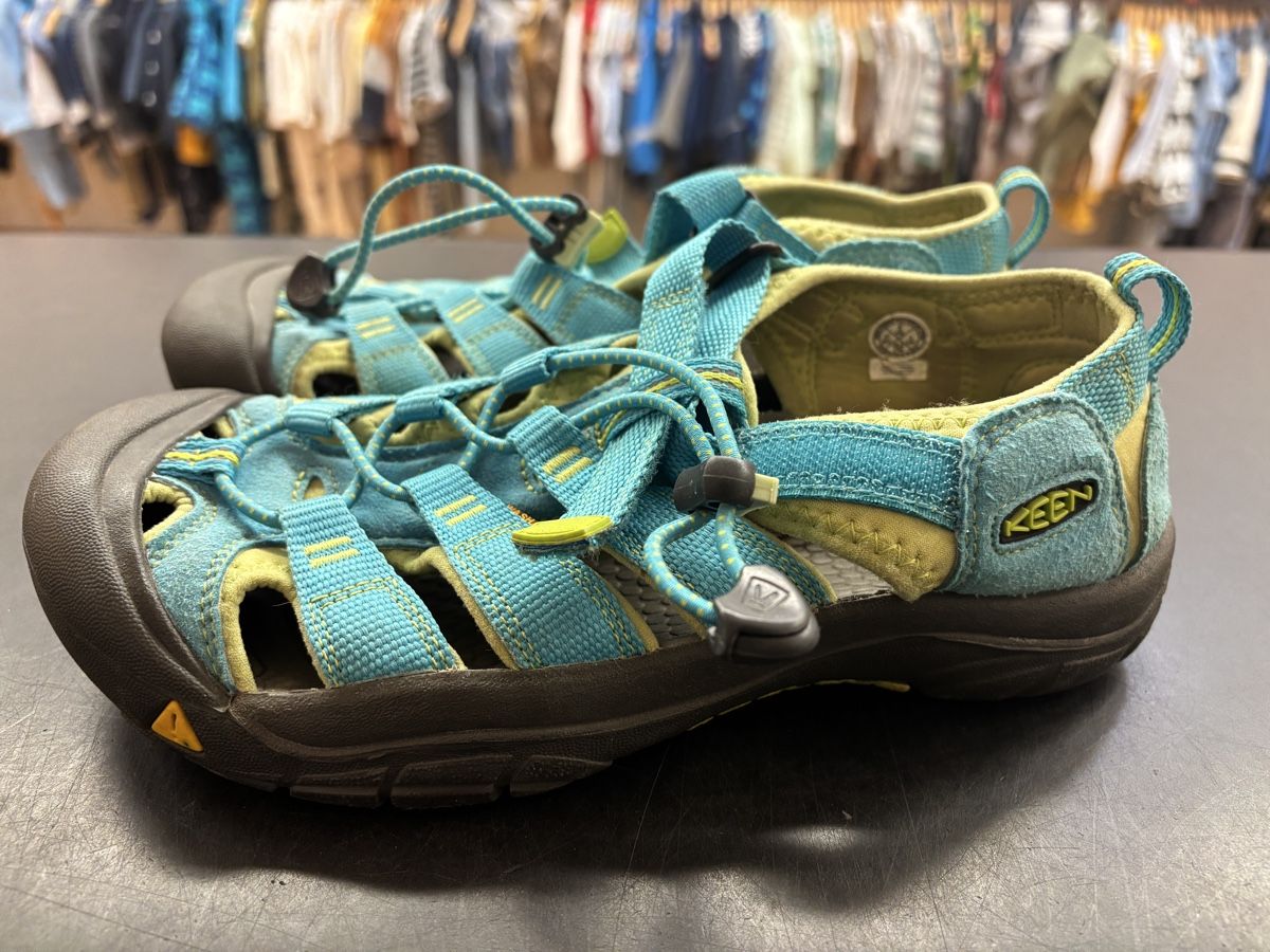 Keen Scarpe da uomo: Keen Wassersandalen, Grösse 37 – Usato da Büren an der Aare venduto da Nikito2001