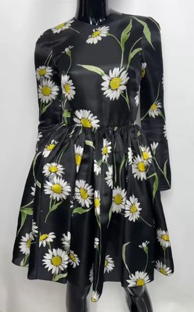 Dolce&Gabbana. Kleid/Dress. Seide, Baumwolle. Kamillen. 💖🌼