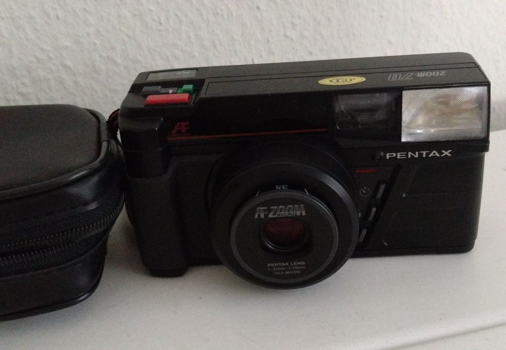 Lot 2 Appareils Photo Pentax Zoom 70 35mm Compacts - Pour Pièces / Réparation