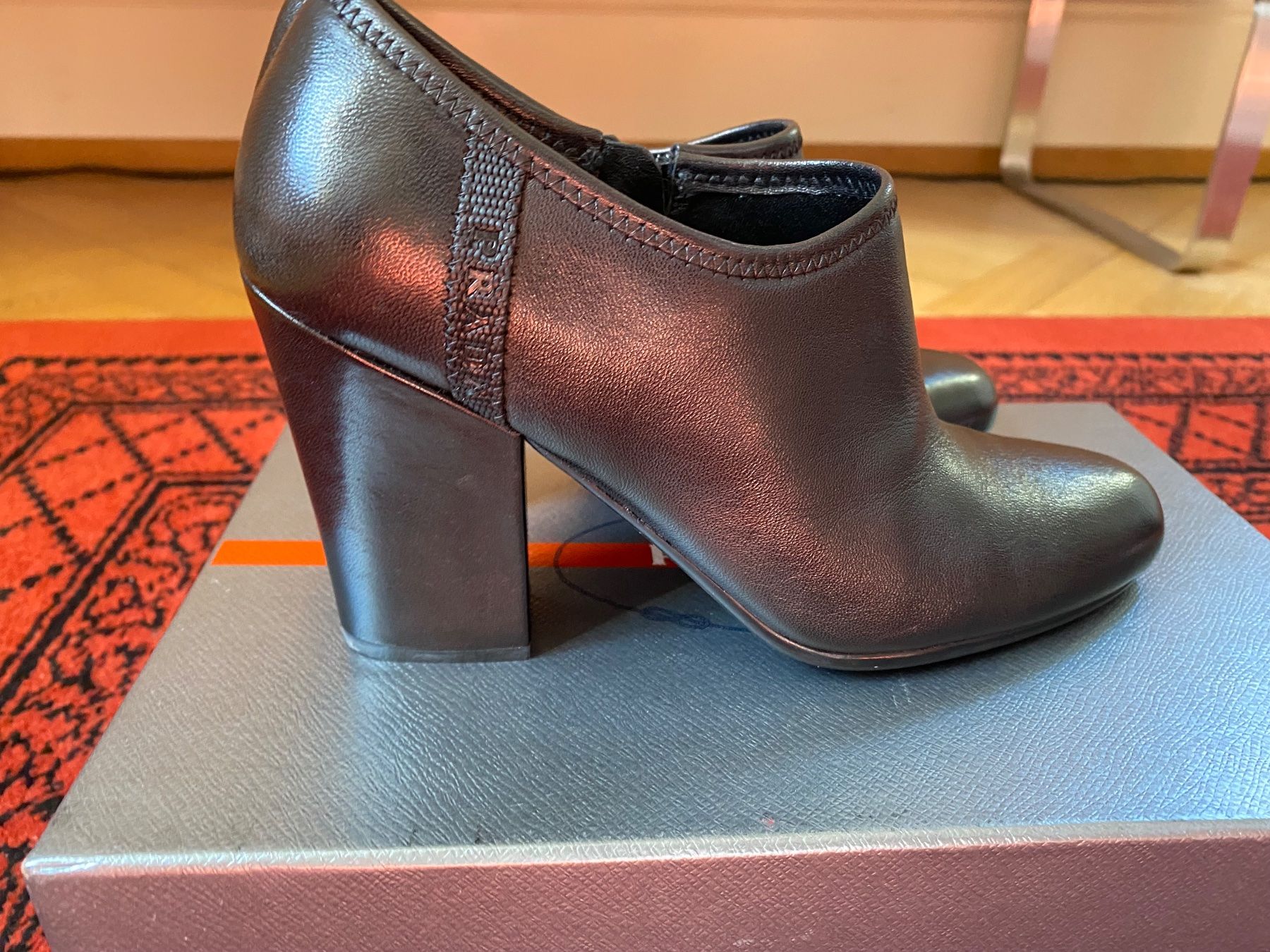 Prada Scarpe da donna: Prada Stiefelletten – Nuovo (secondo la descrizione) da Zürich venduto da JDB_Vintage 5