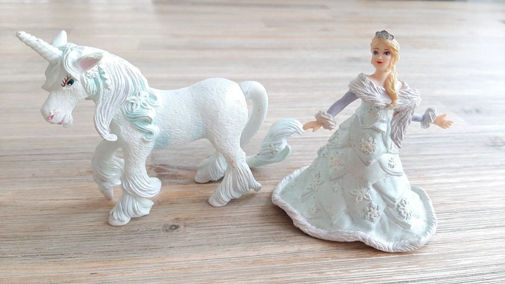Spielfiguren Einhorn & Prinzessin | Kaufen auf Ricardo