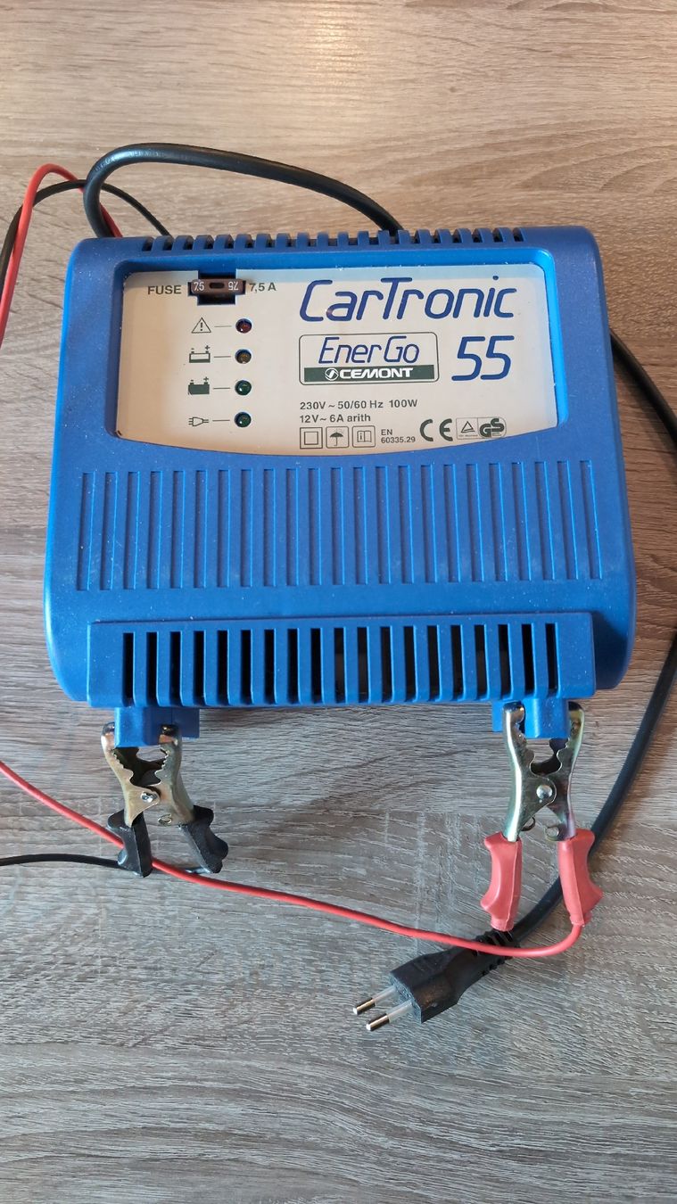 Caricabatterie: CarTronic EnerGo 55 Batterieladegerät – Usato da Rorschach venduto da Obi-Wan85