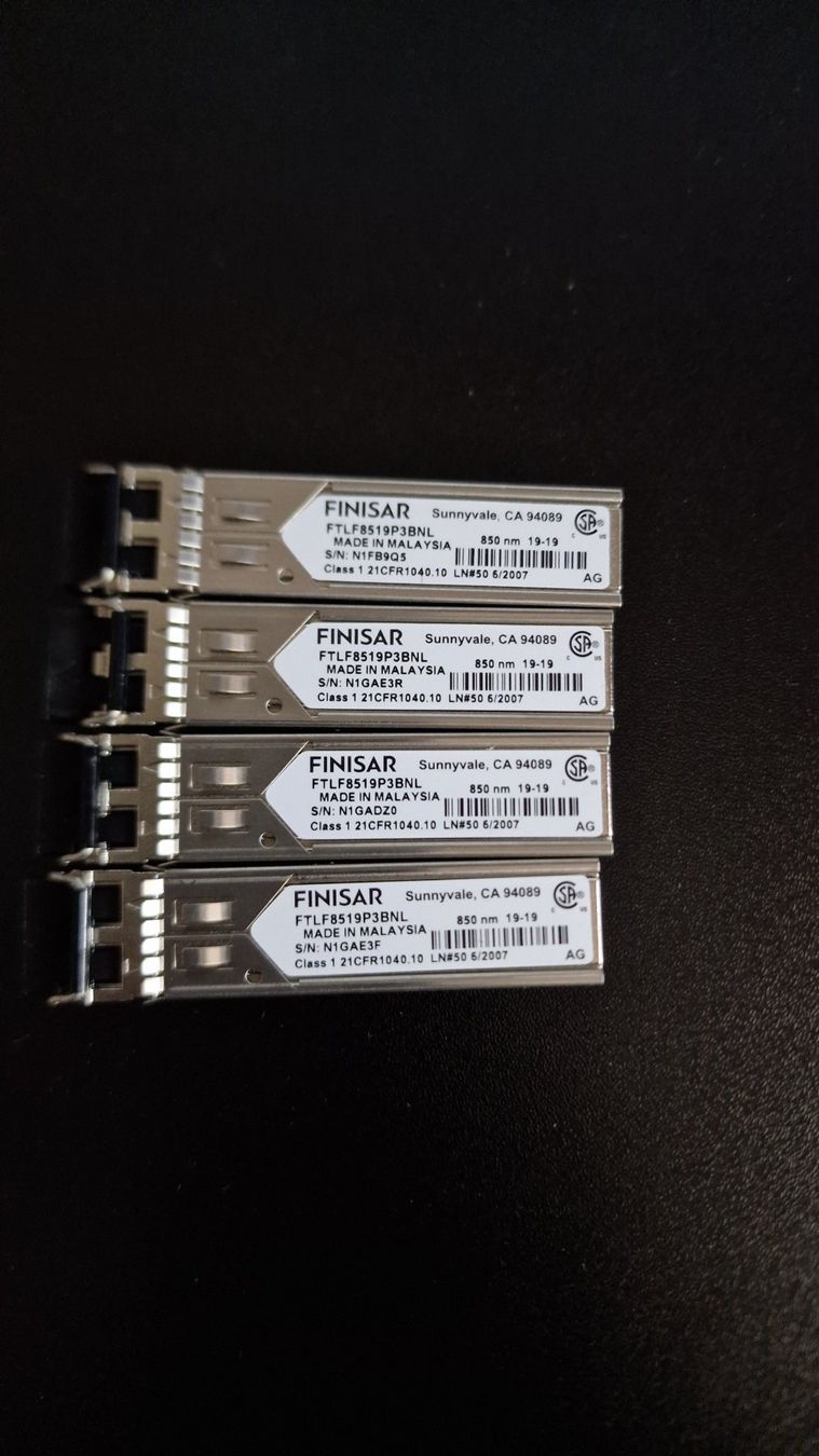 Hub & Switch: 4x FINISAR FTLF8519P3BNL SFP – Usato da Matran venduto da arom786