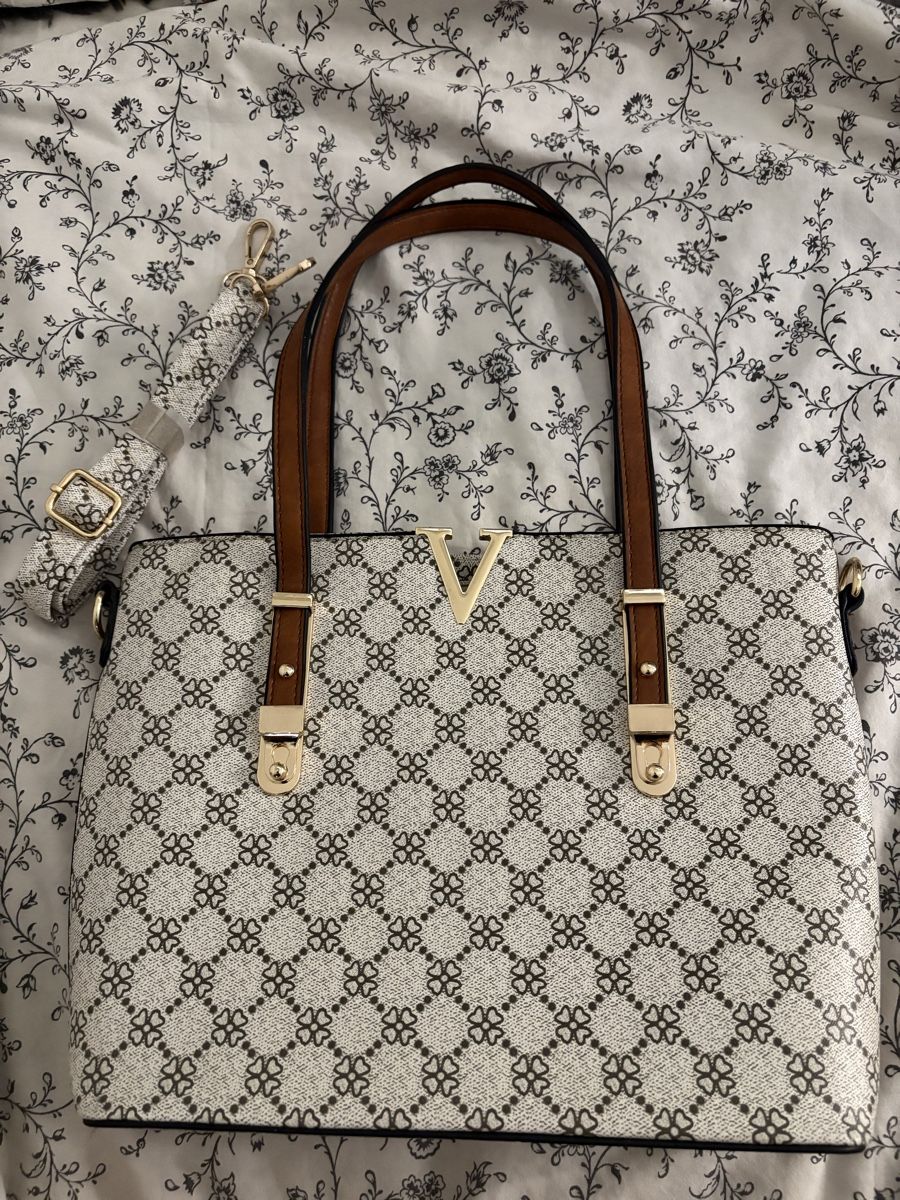 Borse da donna: Borsa donna monogramma V nuovo stato – Nuovo e nell'imballaggio originale da Lamone venduto da sar_9bsk 1