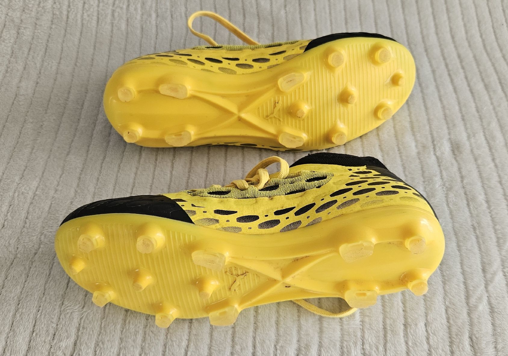 Puma Scarpe da uomo: Fussballschuhe PUMA Gr. 35 – Usato da Büsserach venduto da DTM82 2