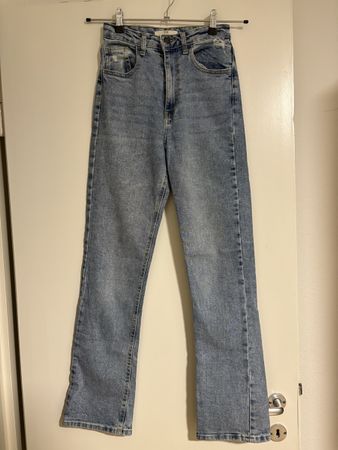 Jeans Stradivarius Gr.36