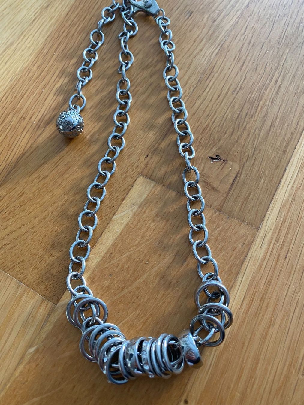 Catenine: D&G Jewels Set – Usato da Schmiedrued venduto da visagistinalisha
