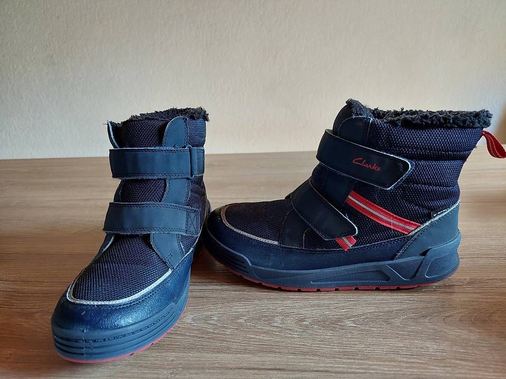 Clarks Scarpe per ragazzi: Clarks Jungen Boots Stiefel Gr. 35 – Usato da Burgdorf venduto da W31S 2