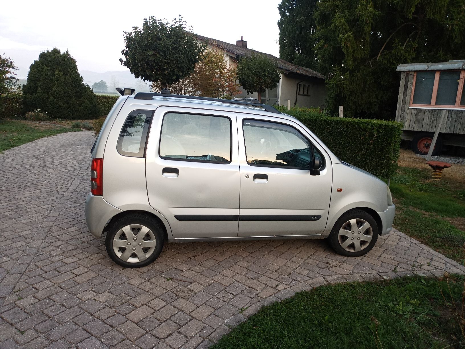Suzuki Autos: Suzuki Wagon 1.2 – Defekt aus Aarwangen von Mot3