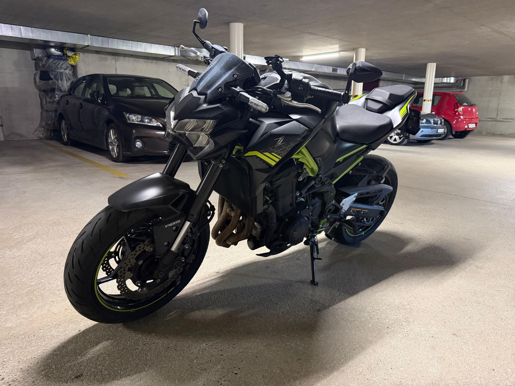 Kawasaki Strada: Moto KAWASAKI Z900 – Usato da Neuchâtel venduto da OFFA-Cernier