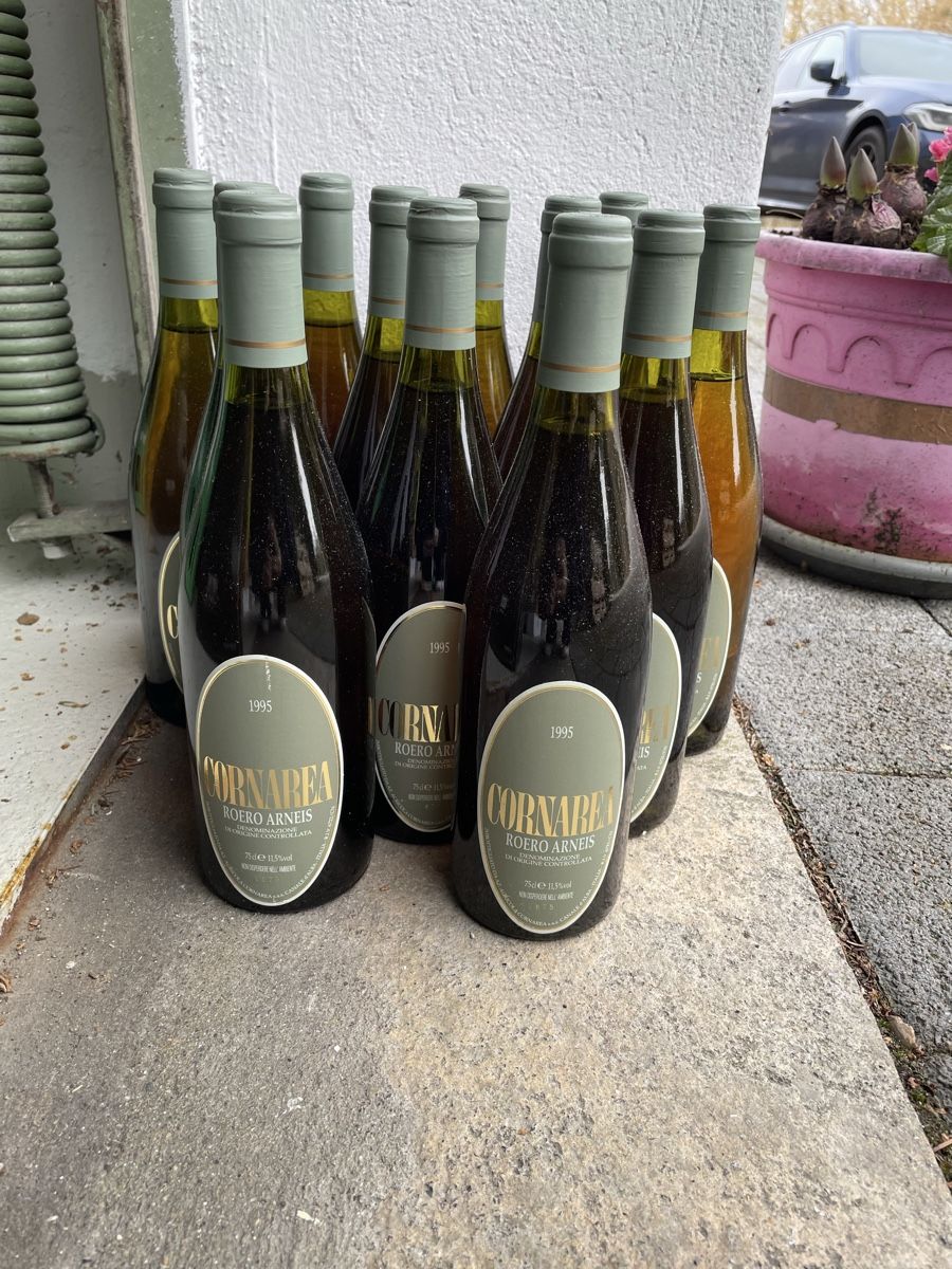 Vino: 12 Flaschen Cornarea Roero Arneis 1995, – Nuovo (secondo la descrizione) da Stein AR venduto da Pbachmann0 2