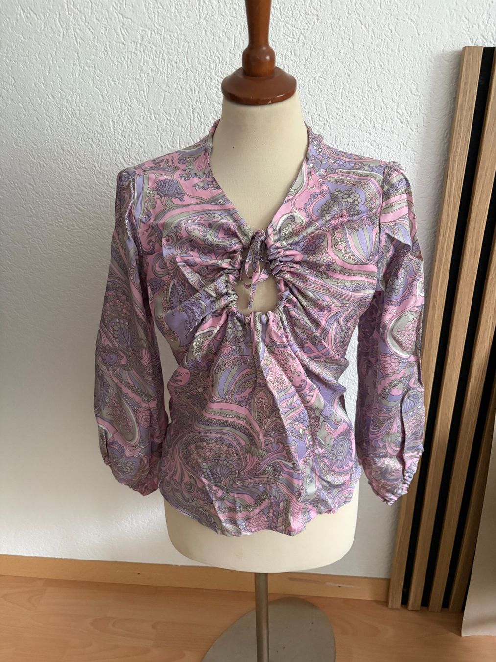 Blusen: Seide Bluse S-M – Gebraucht aus Liestal von aarroon