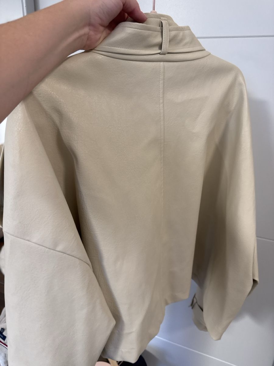 Jacken: Storets beige jacket M/L with pockets – Gebraucht aus Beringen von Edu-Nati 4