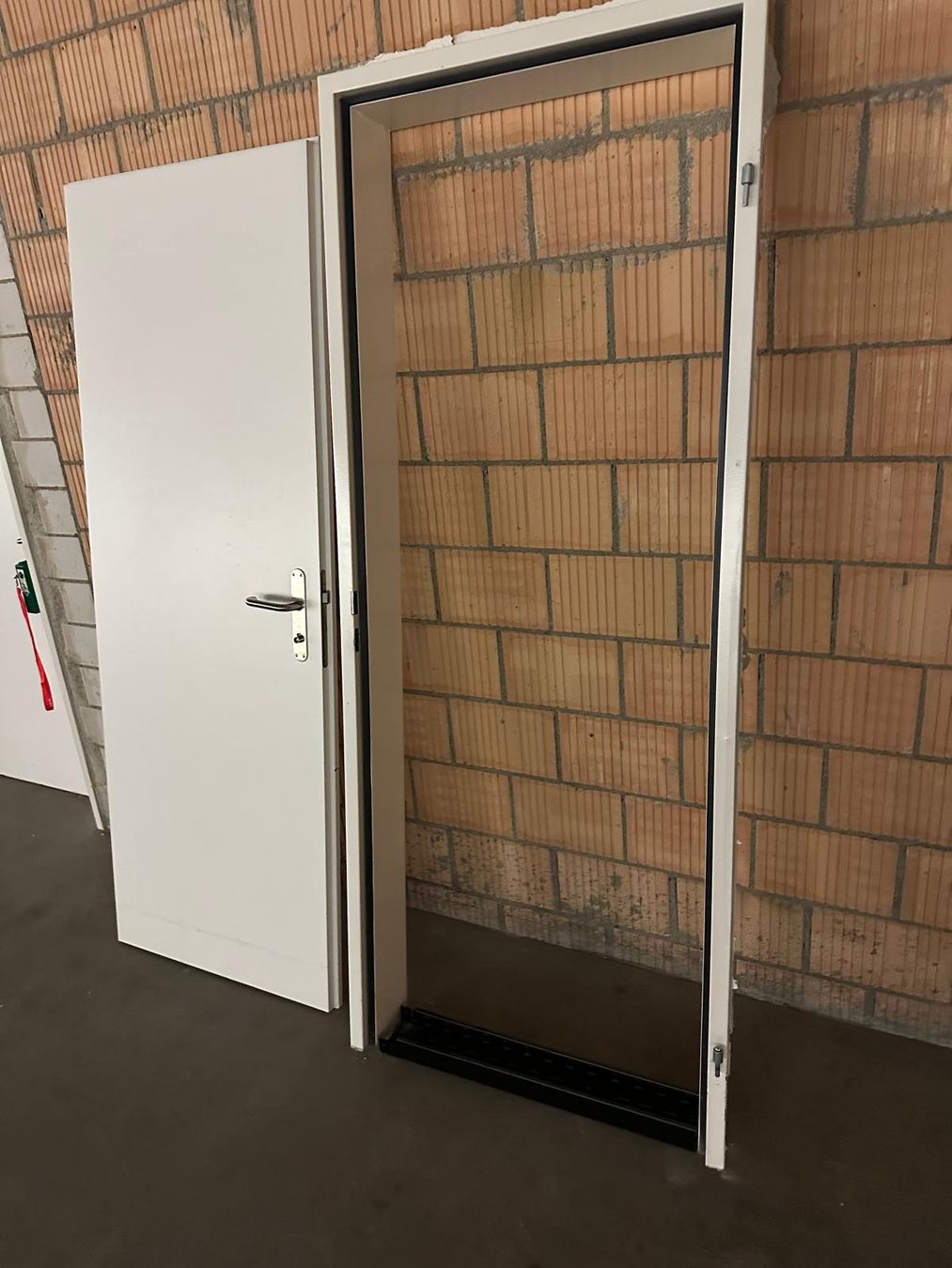 Portes: Türen mit Stahlzarge – D'occasion à Spreitenbach par Space_X 9
