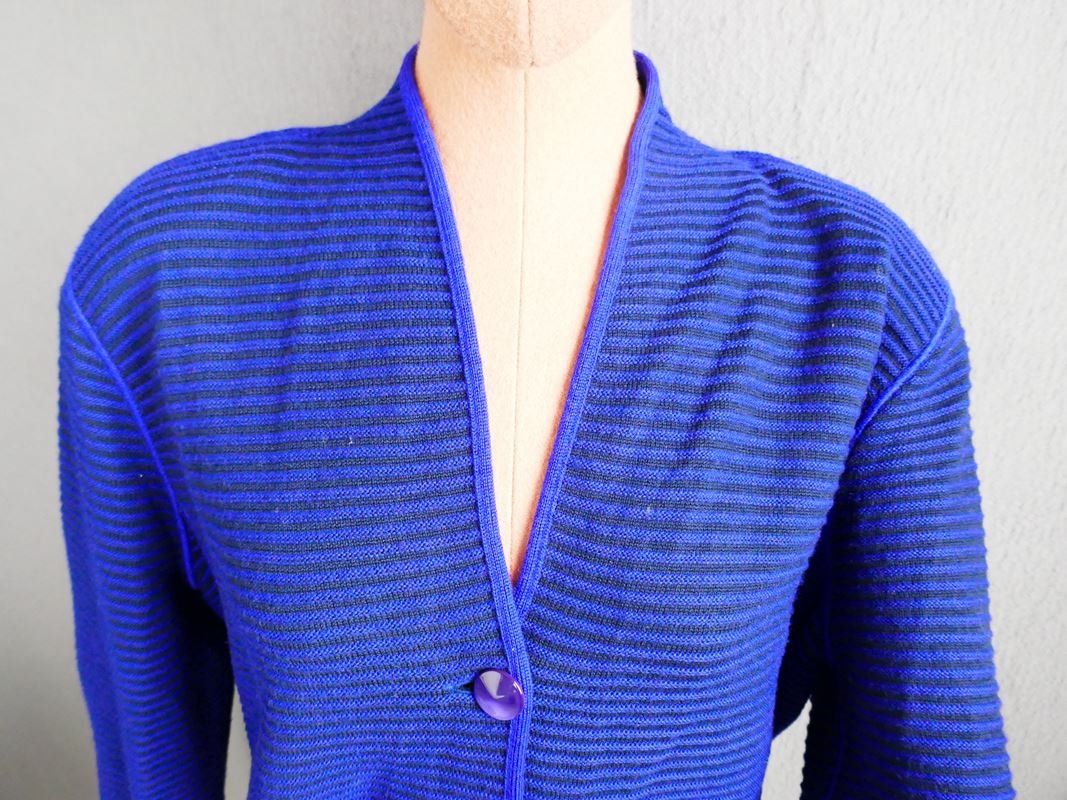 Armani Vestes: Blazer von Armani – D'occasion à Urtenen-Schönbühl par Restwert_Schoenbuehl 1