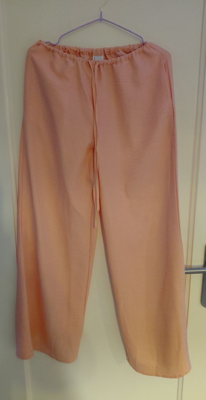 Pantaloni: Stoffhose ohne Taschen – Nuovo (secondo la descrizione) da Obermumpf venduto da Eje_2g5h