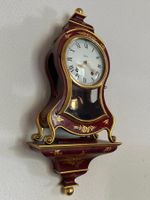 Klassische Neuchâteloise Pendule "Czura" mit Konsole