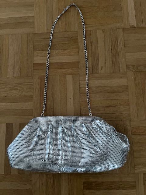 Borse da donna: Silber-Tasche, NEU! – Nuovo (secondo la descrizione) da Walenstadt venduto da ricamul