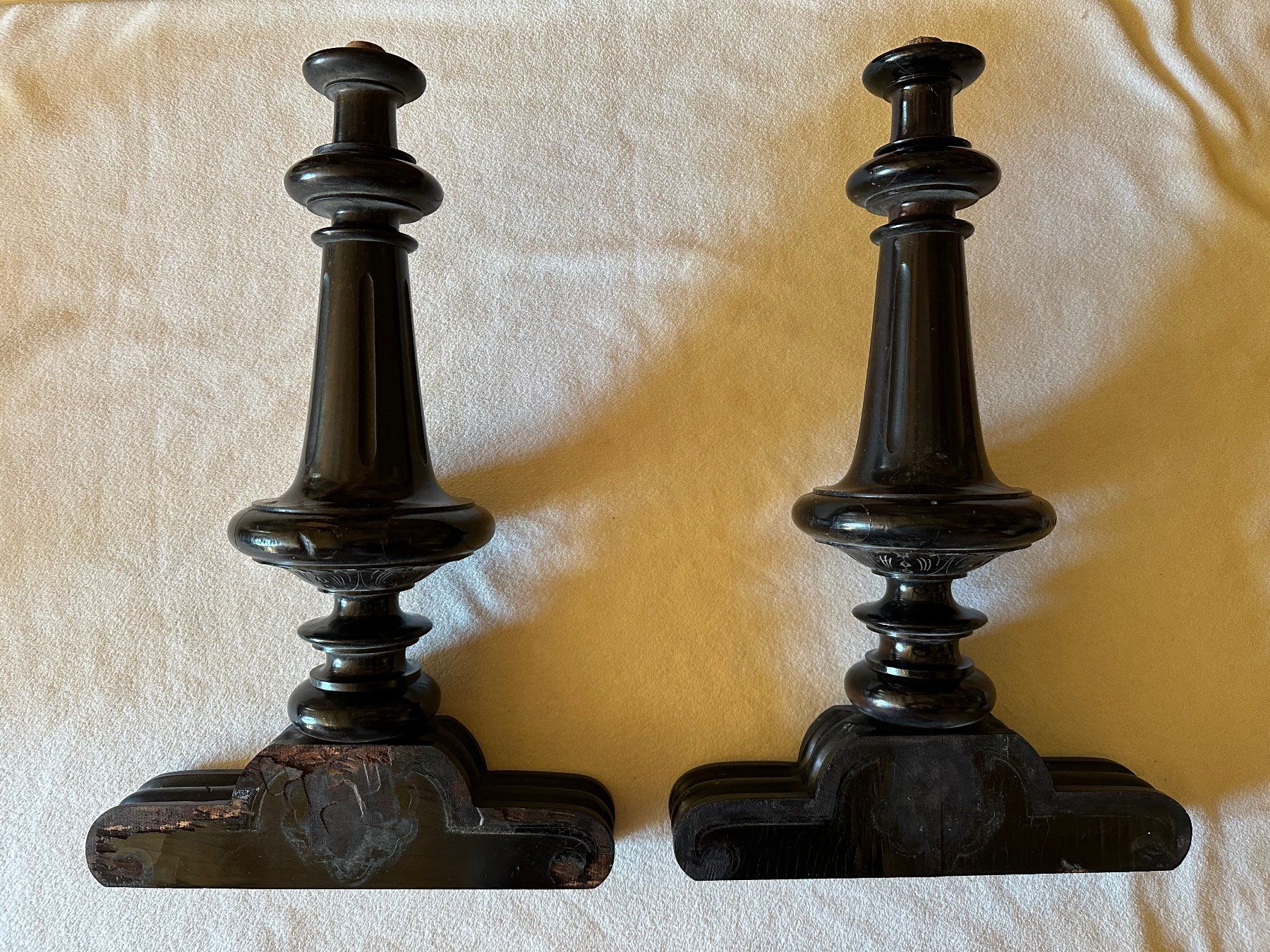 Strumenti musicali: 2 pieds de piano Blüthner anciens – Usato da Ste-Croix venduto da BuffetSC 1
