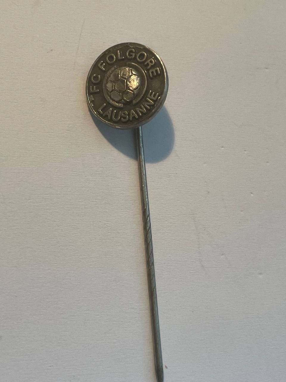 Placchette & Badge: 192. Anstacknadel - FC Folgore Lausanne – Usato da Luzern venduto da Irek 1