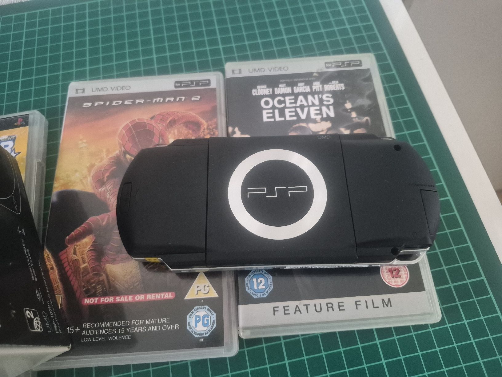 Sony Console: Sony PSP Value Pack with Games and Accessories – Nuovo (secondo la descrizione) da Meyrin venduto da Retro-GZ 3