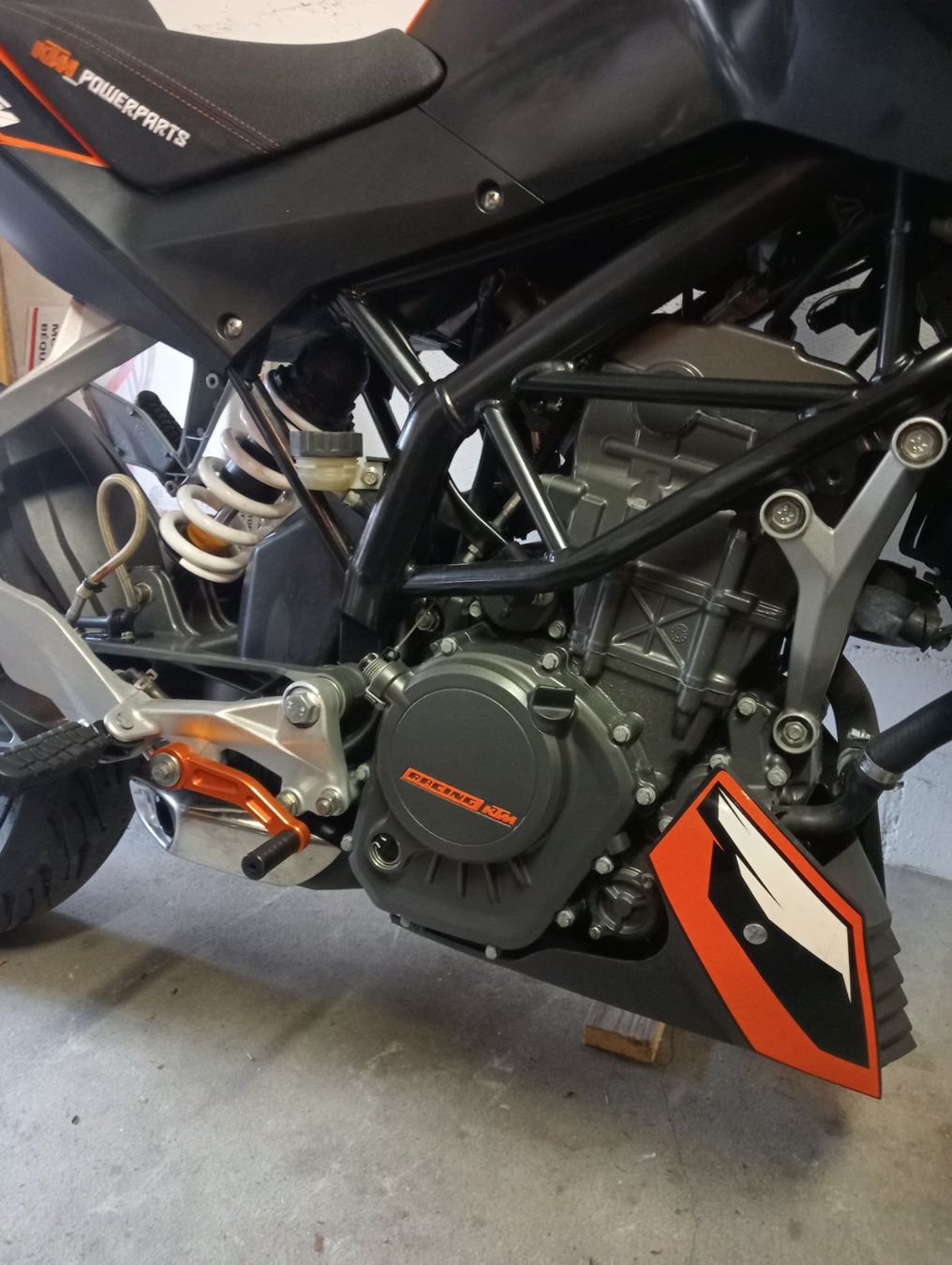 KTM Strasse: KTM 125 DUKE ab MFK 27.4.26 – Gebraucht aus Benken SG von Ticklemanx 2