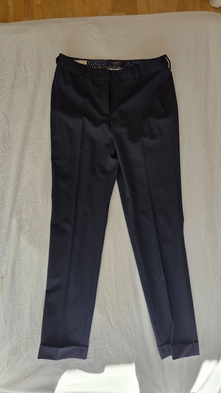Max Mara Pantaloni: Max Mara Weekend Cigarette Stretch 36, Schurwolle – Usato da Fislisbach venduto da Maieriisli25 5
